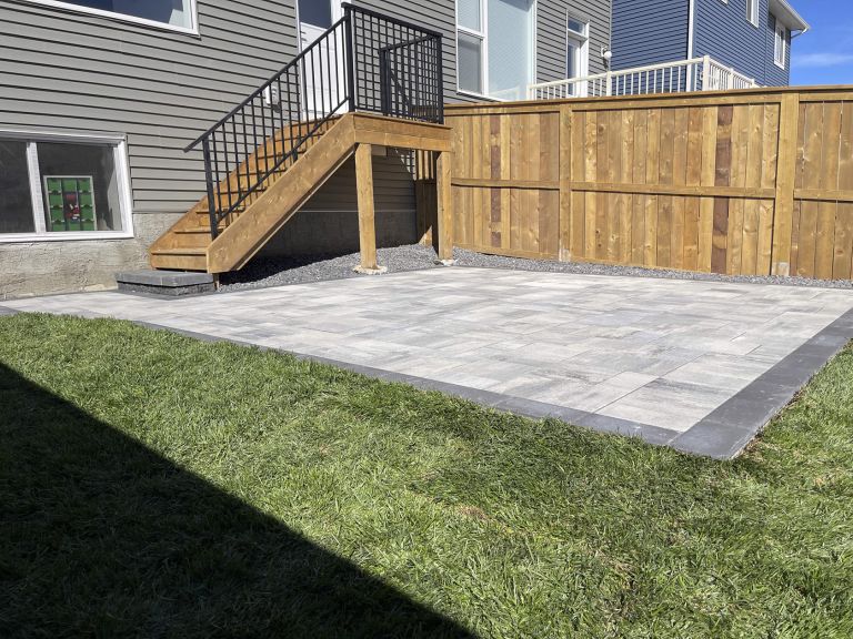 Fence and stairway 768x576