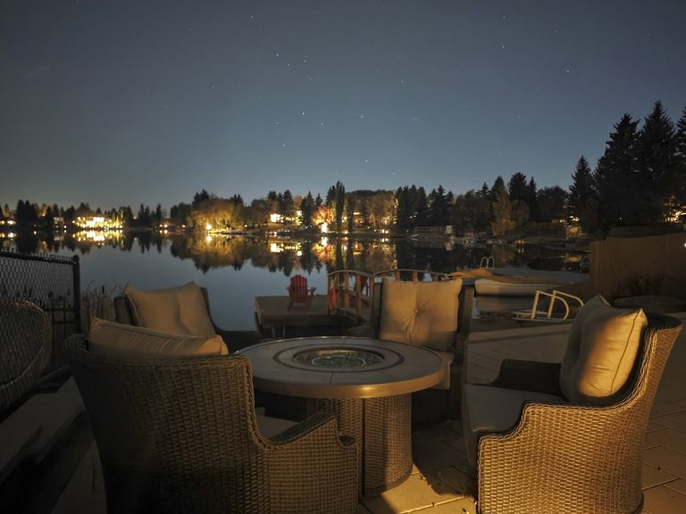 Outdoor lighting back patio near water 768x576