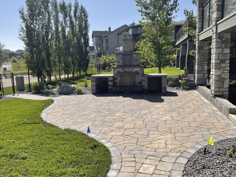 Paver patio 2 768x576