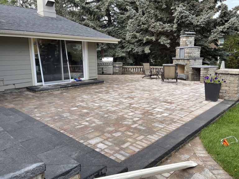Paver patio 4 768x576