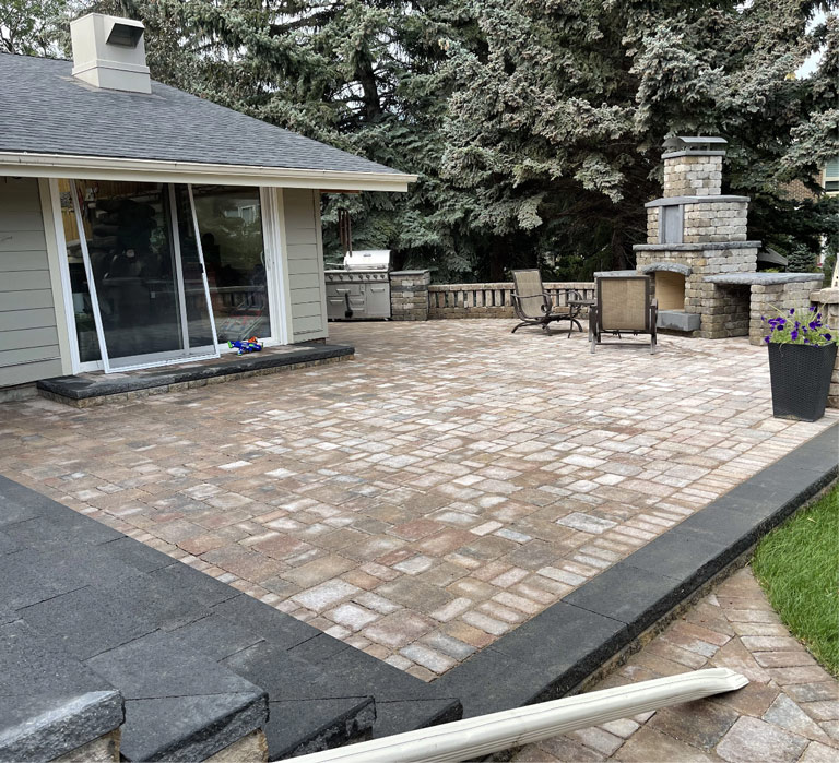 Paver patio landscaping